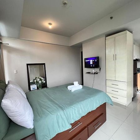 Manhattan Heights Tower D Aparthotel Manila Exterior photo