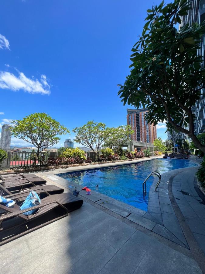 Manhattan Heights Tower D Aparthotel Manila Exterior photo