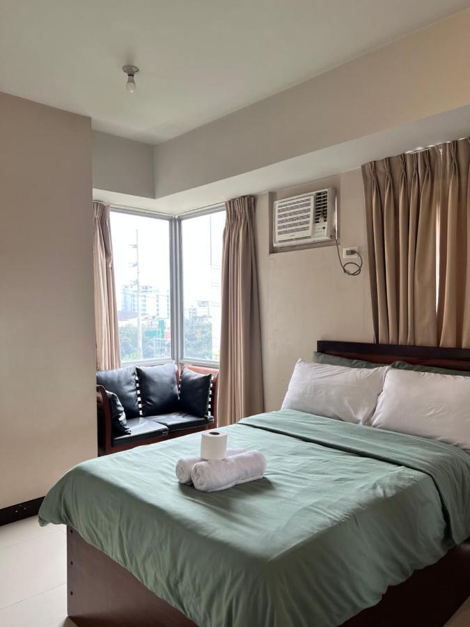 Manhattan Heights Tower D Aparthotel Manila Exterior photo