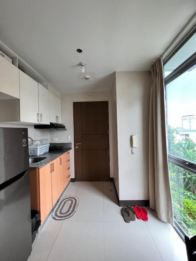 Manhattan Heights Tower D Aparthotel Manila Exterior photo